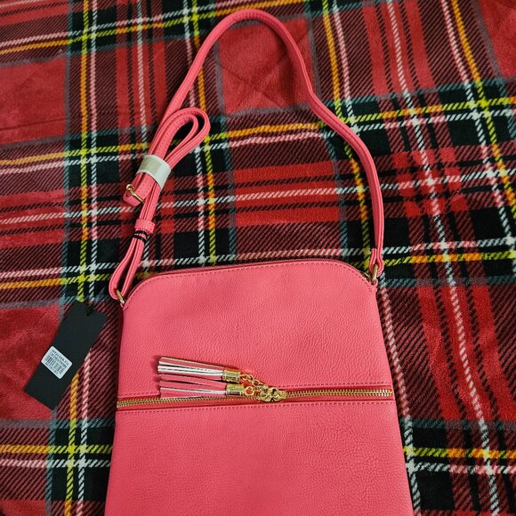 Deluxity pink purse - Picture 1 of 4